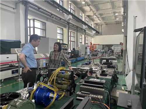 严庆调研宁波材料所 聚焦科技成果转移转化，推动磁电产品与磁性材料研发创新